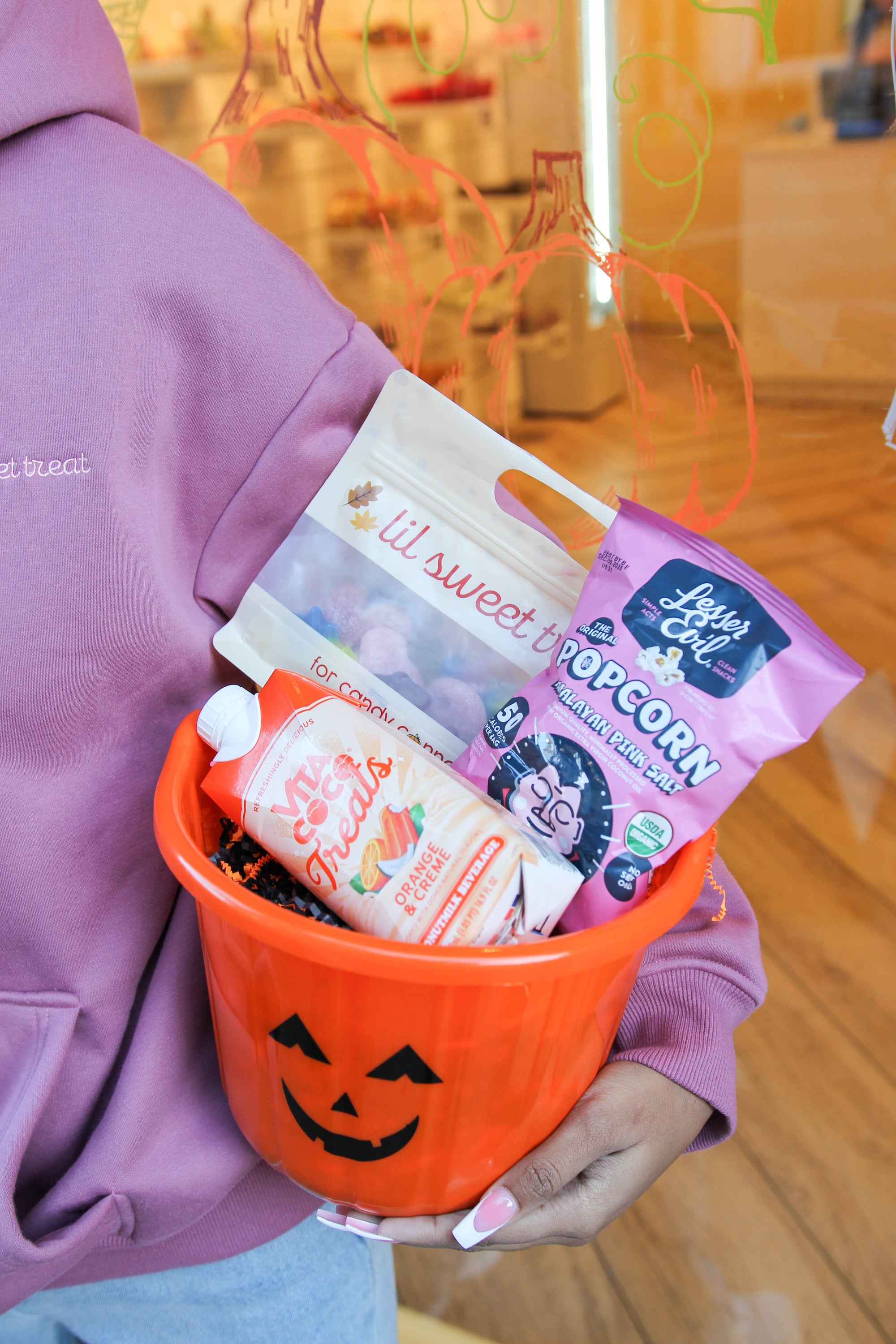 lil sweet treat Boo Basket